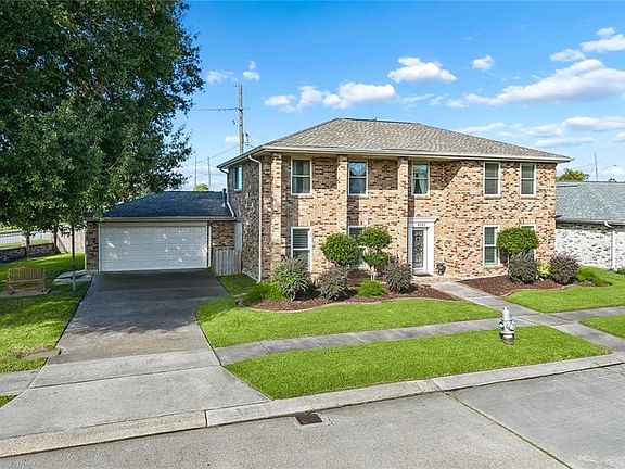 2nd image of 4101 Lake Trail Dr