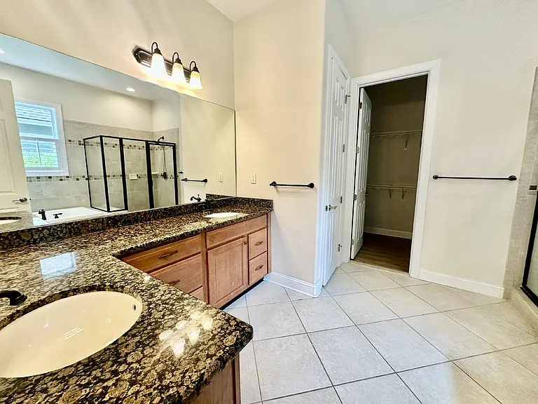 87 Glencairn Ave — Photo 17