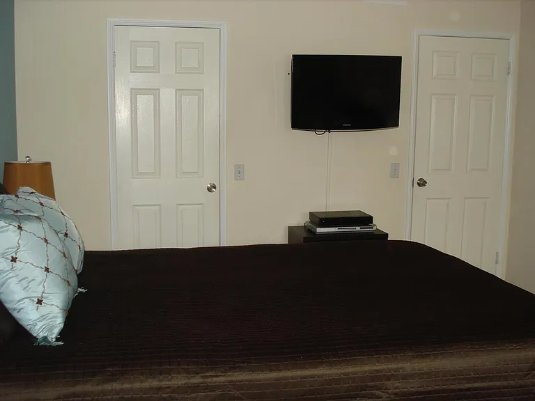 4700 Natick Ave — Photo 7