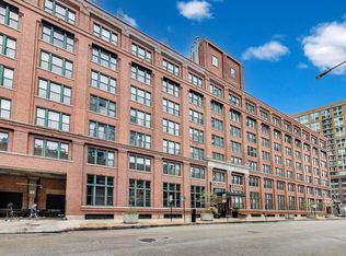 411 W Ontario St APT 311, Chicago, IL 60654