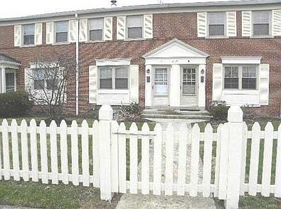 2nd image of 1815 Northwest Blvd Unit C