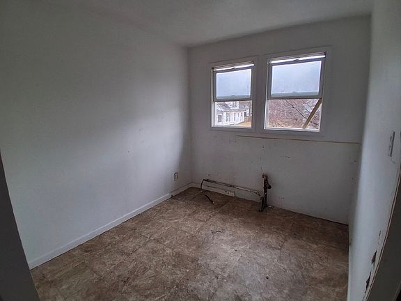 3rd image of 1656 N College St