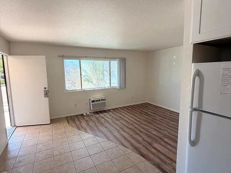 504 E Lexington Ave E #1 — Photo 4