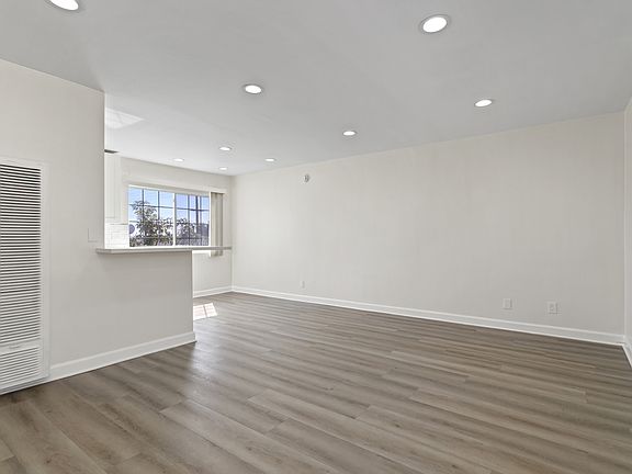 2nd image of 1700 S Bundy Dr APT 11
