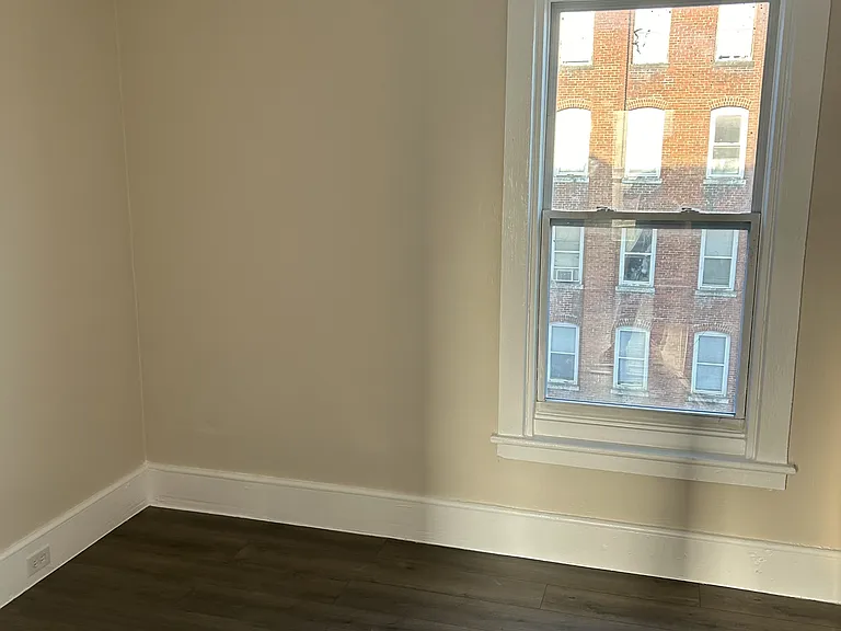 230 Pleasant St #2 — Photo 3