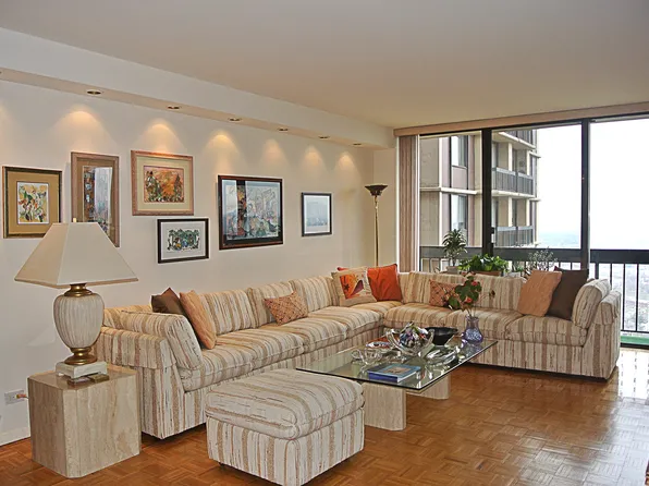 26910 Grand Central Pkwy APT 26R, Floral Park, NY 11005
