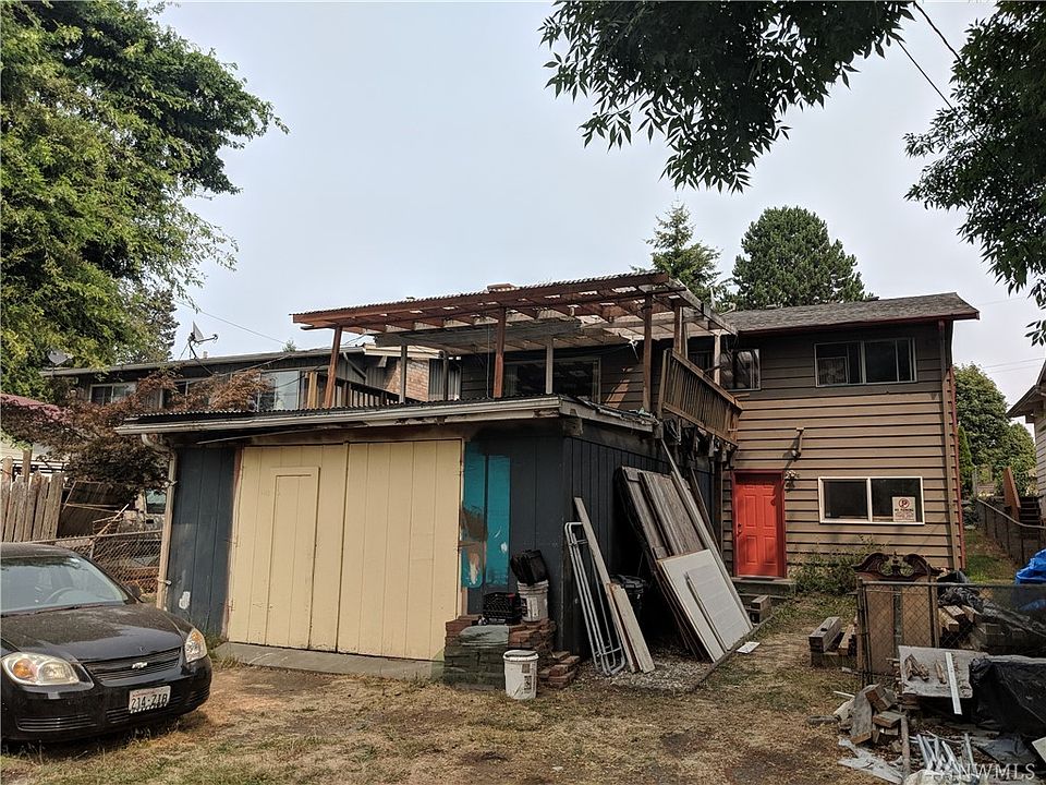 2nd image of 9435 25th Ave SW