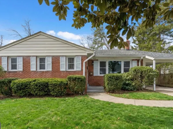 9012 Vernon View Dr, Alexandria, VA 22308