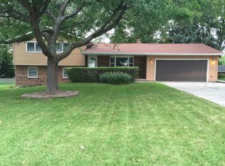 2798 S Ridge Rd, Green Bay, WI 54304