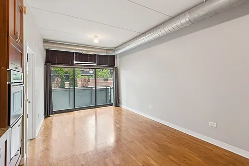 650 W Wayman St #302C Photo 1