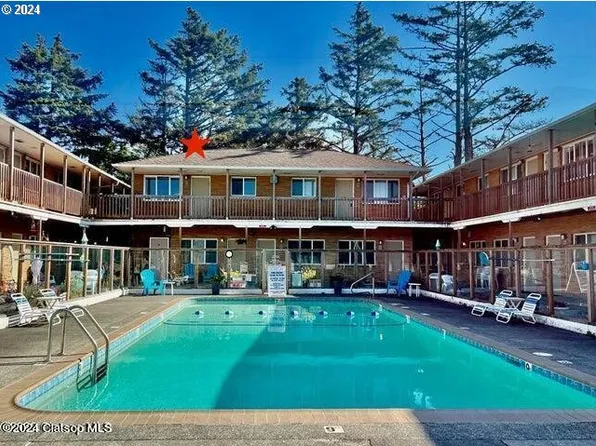 40 Avenue U APT 40, Seaside, OR 97138