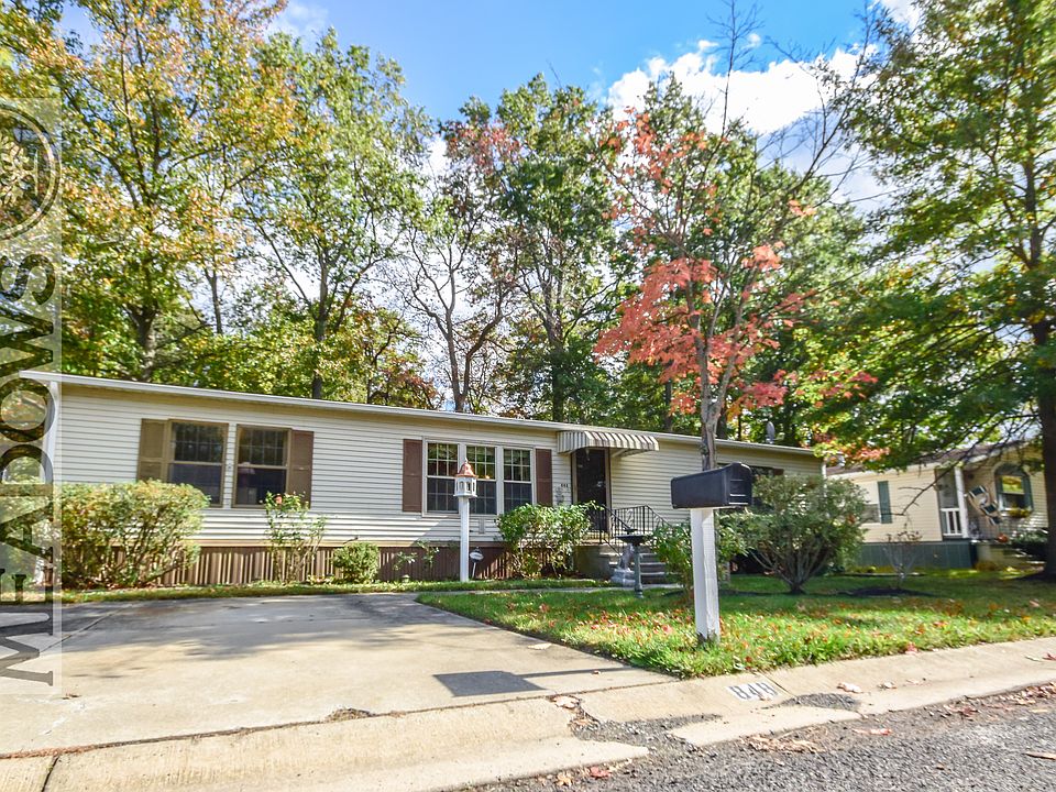 2nd image of 848 Woodchuck Dr