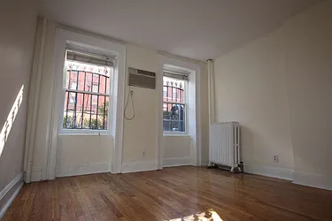 Rented by Bien Realty Ltd