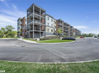 121 Mary St #211, Clearview, ON L0M1G0