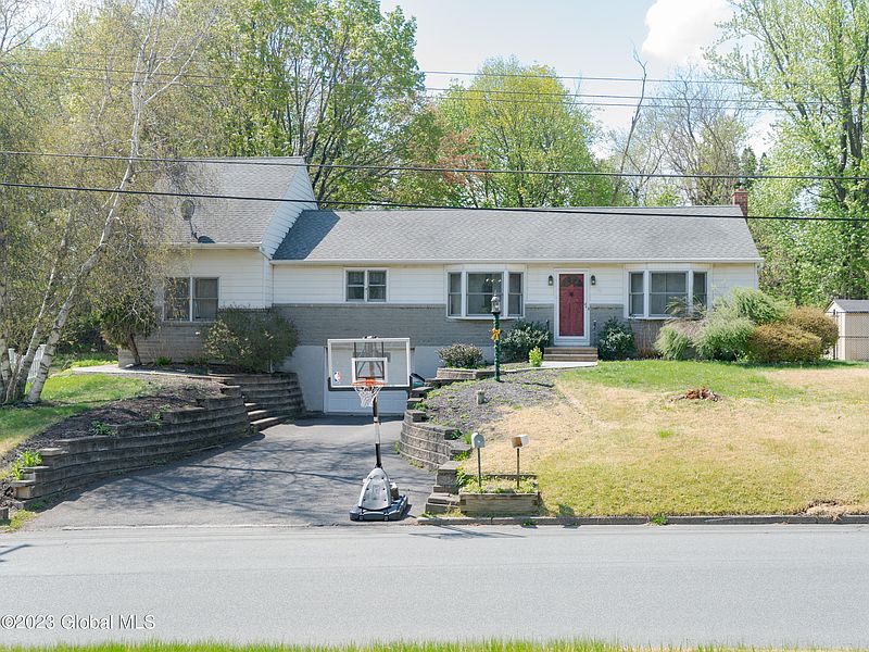 2nd image of 37 Fane Court