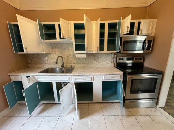 1211 Massachusetts Ave, Bristol, VA 24201