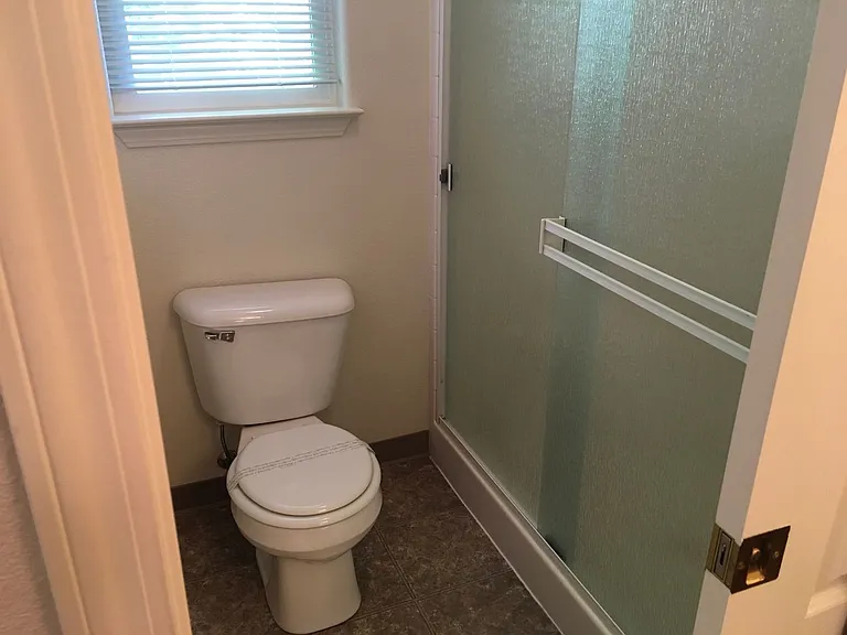 3210 Wandsworth Dr — Photo 14