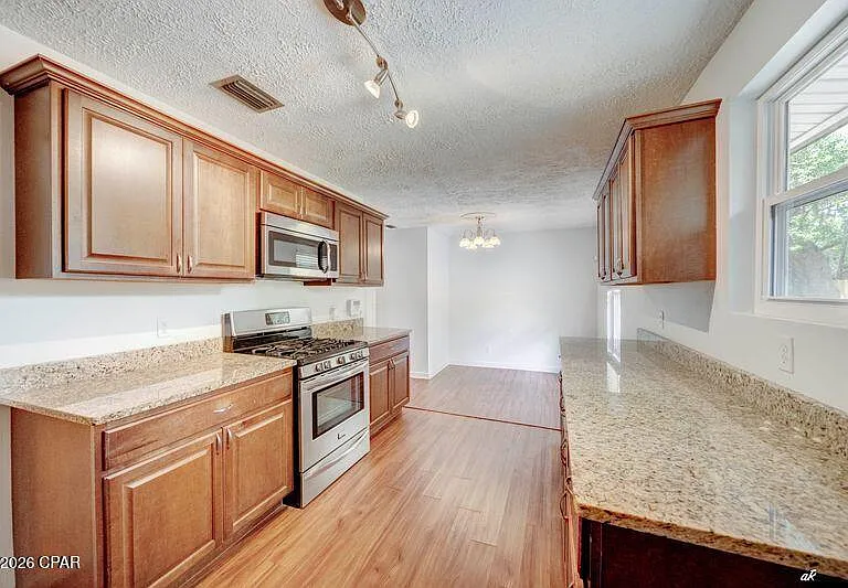 108 N Marie Dr — Photo 19