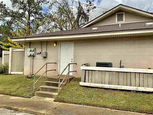 2241 W Pensacola St Photo 1
