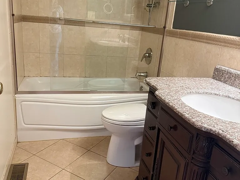 8841 N Chester Ave #3 — Photo 8