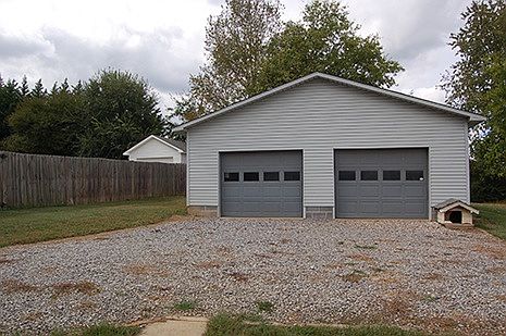 2nd image of 3525 Brookfield Ln