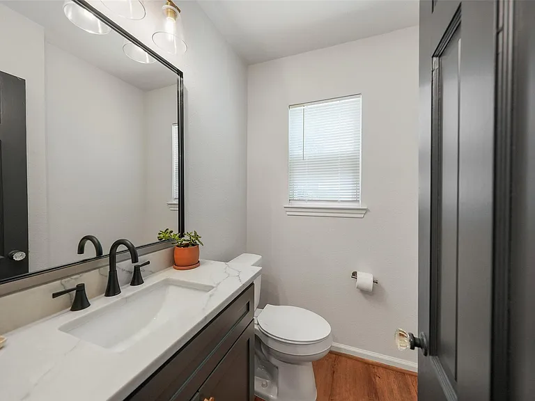 3809 Southmore Blvd — Photo 6