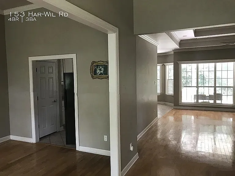 153 Harwill — Photo 3