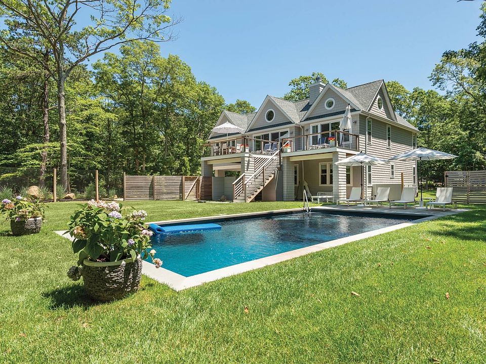 1st image of 14 Hillside Ln