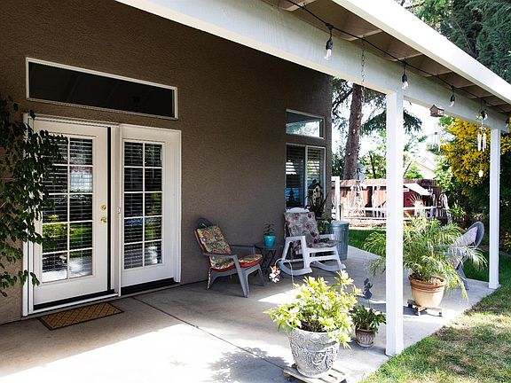 4th image of 1812 Hot Springs Ln