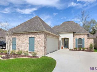 8231 Valencia Ct, Baton Rouge, LA 70820