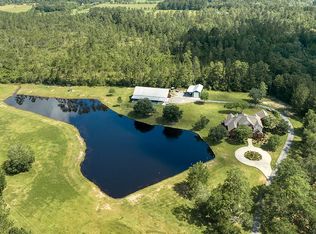 9007 Rivers End Rd, Moss Point, MS 39562