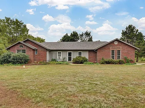 3740 E Farm Road Ln #106 Photo 1
