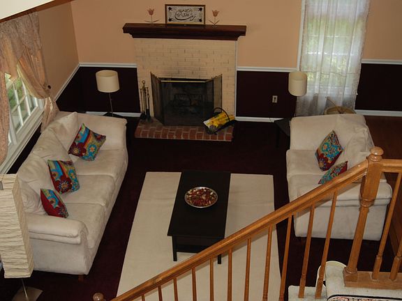 Formal living w/Fireplace