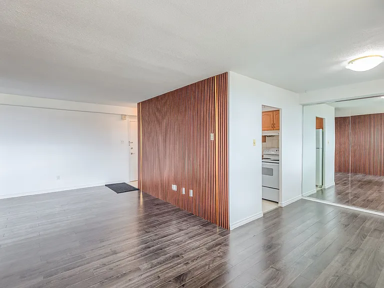 1350 York Mills Rd #1802 — Photo 7