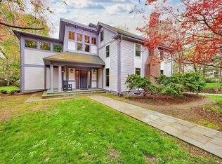 605 Chestnut Hill Ave, Brookline, MA 02445