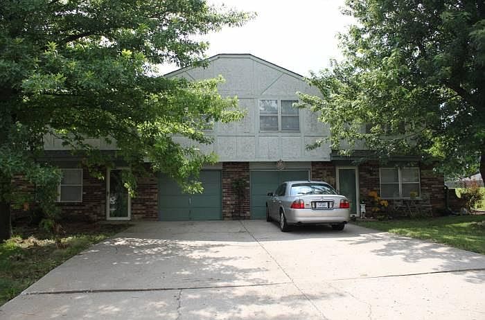 1st image of 1605 NW Cardiff Dr