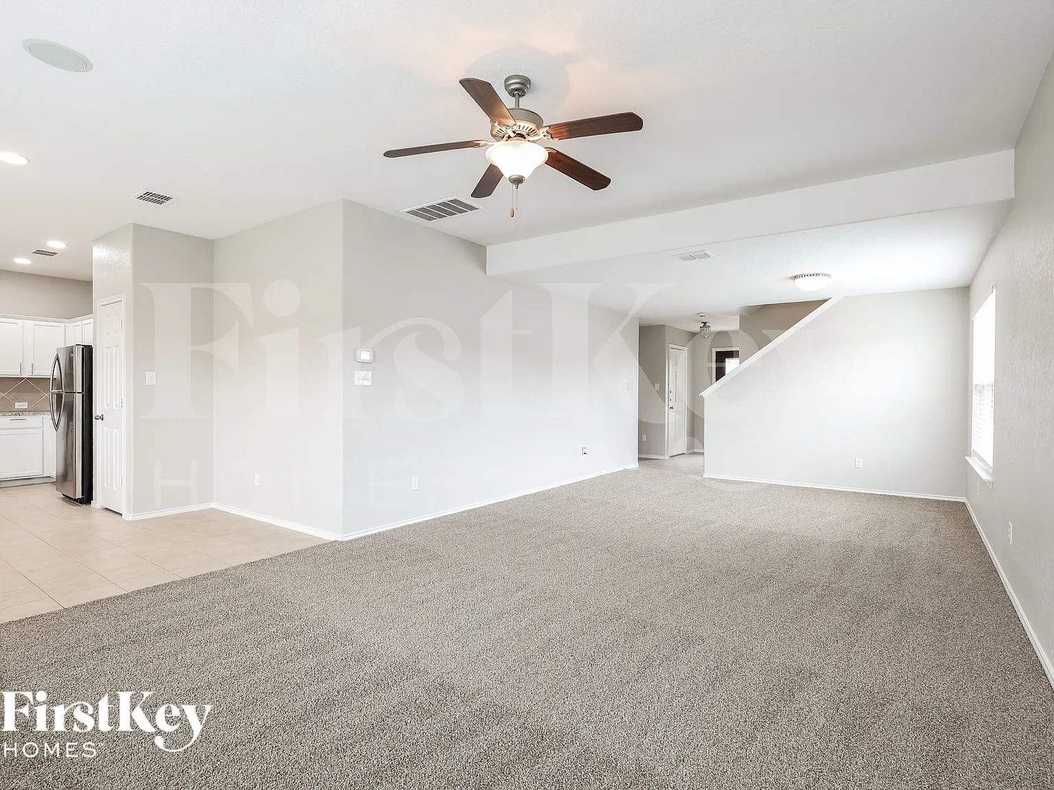 4 bed, 2.5 bath, 2042 sqft, $1,700 — Photo 4