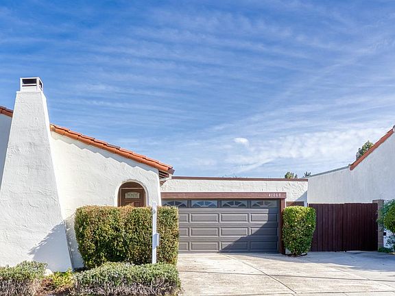 3rd image of 41068 Bairo Ct