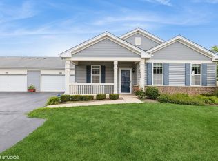 1689 Hannah Ln, Hampshire, IL 60140