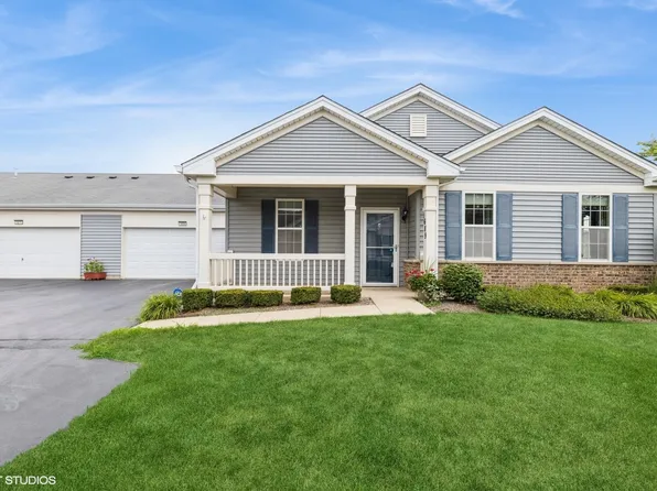 1689 Hannah Ln, Hampshire, IL 60140