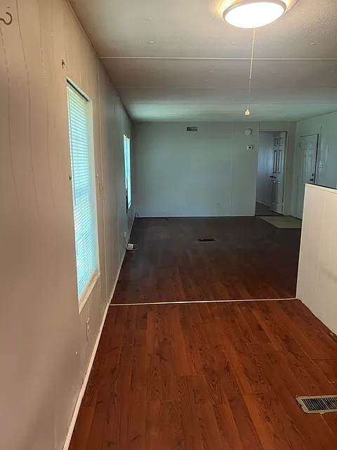 2 bed, 1002 sqft, $850 — Photo 3
