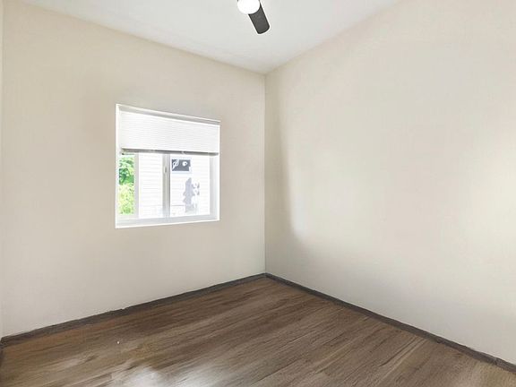 4th image of 1528 Wilford Ave #1