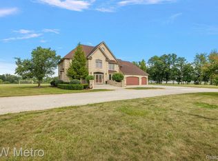 54720 Foss Rd, Macomb, MI 48042