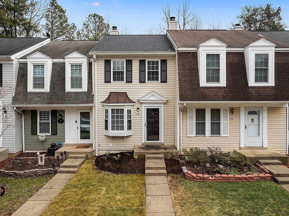 1st image of 19 Palmer Ct