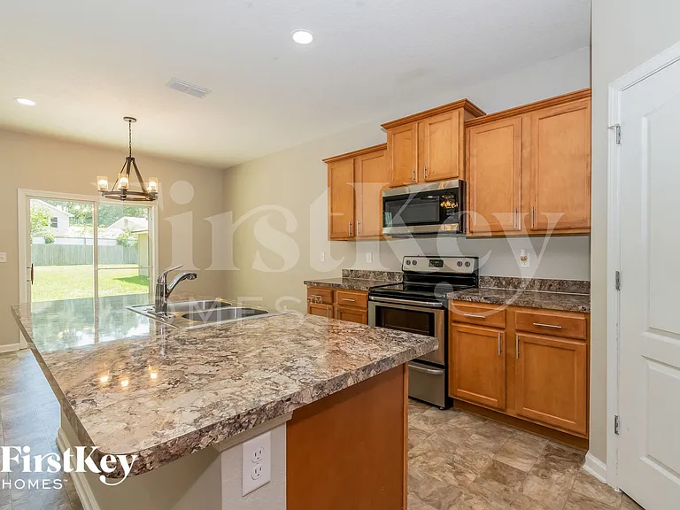 8058 Brothers Walk Ln — Photo 5