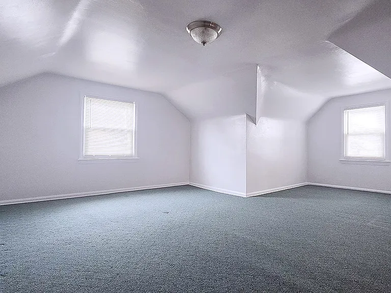1424 Parkview Dr — Photo 9