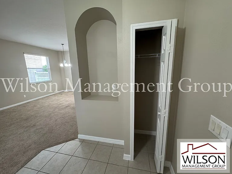 5004 Adair Oak Dr — Photo 4