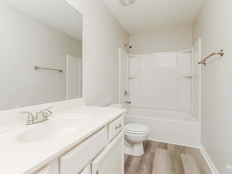 5001 Luker Ln — Photo 9