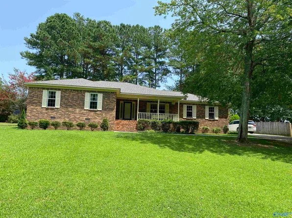 1106 8th St NW, Arab, AL 35016