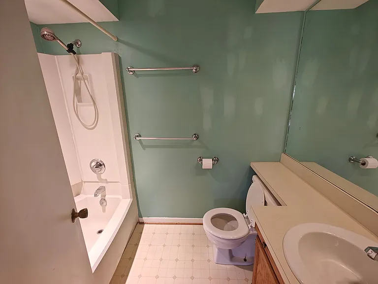 9523 Groundhog Dr — Photo 15